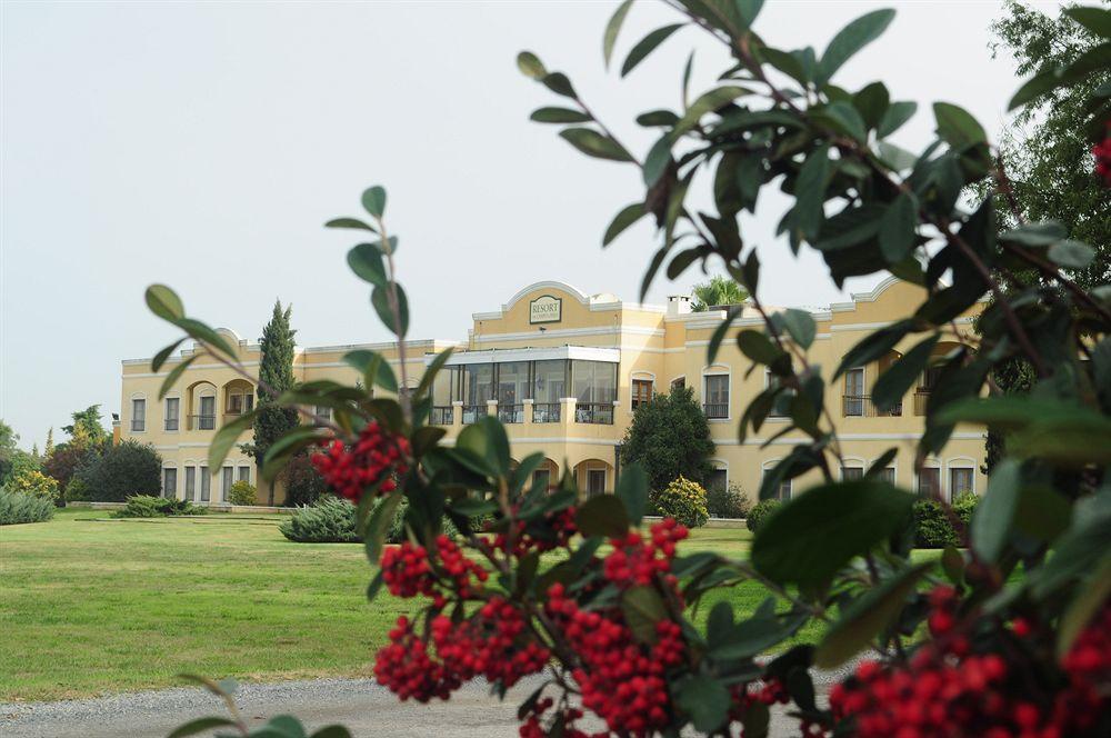 Wyndham Garden Luján Hotel Exterior foto